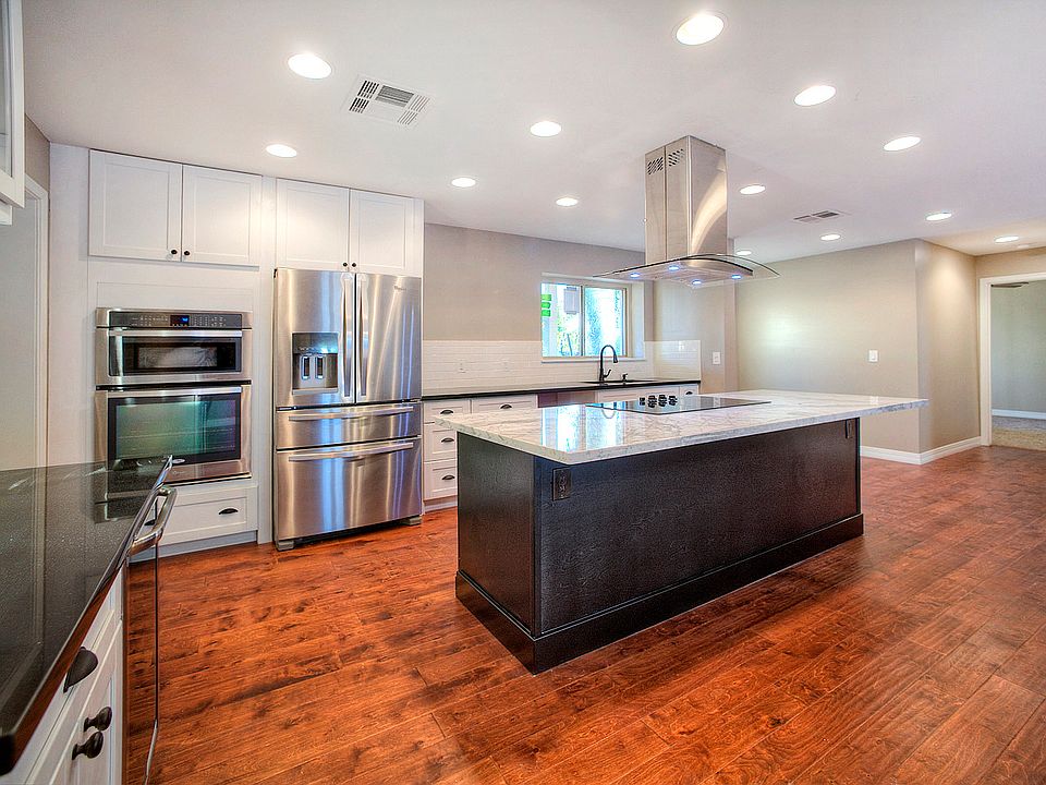 1st image of 4936 E Amelia Ave