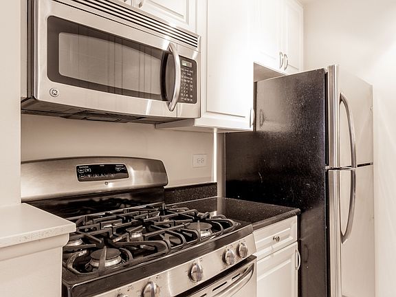 5th image of 182 E 95th St APT 2B