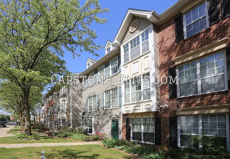 63 Howard St #2 — Photo 7