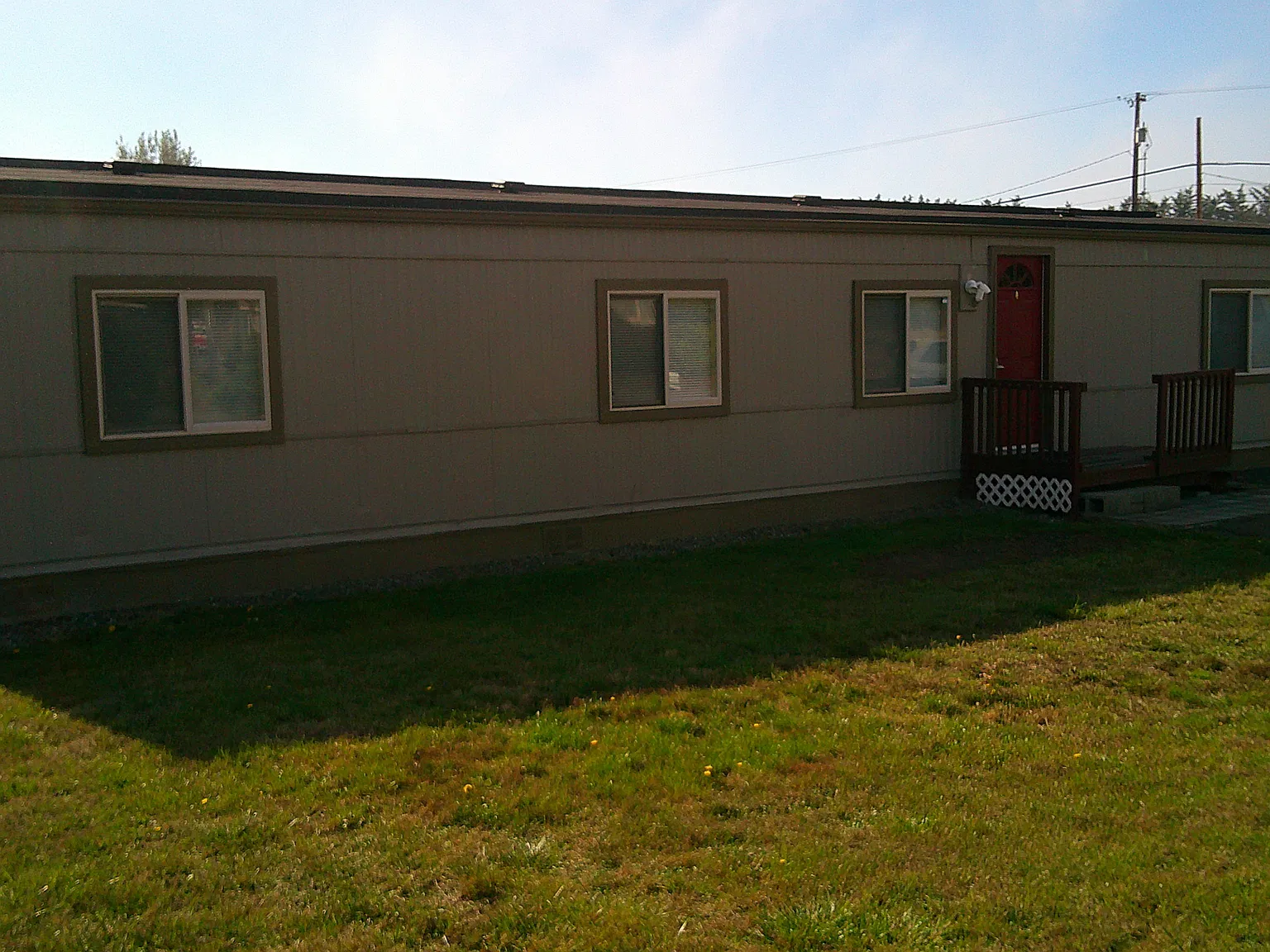 3 bed, 1400 sqft, $2,000 — Photo 1