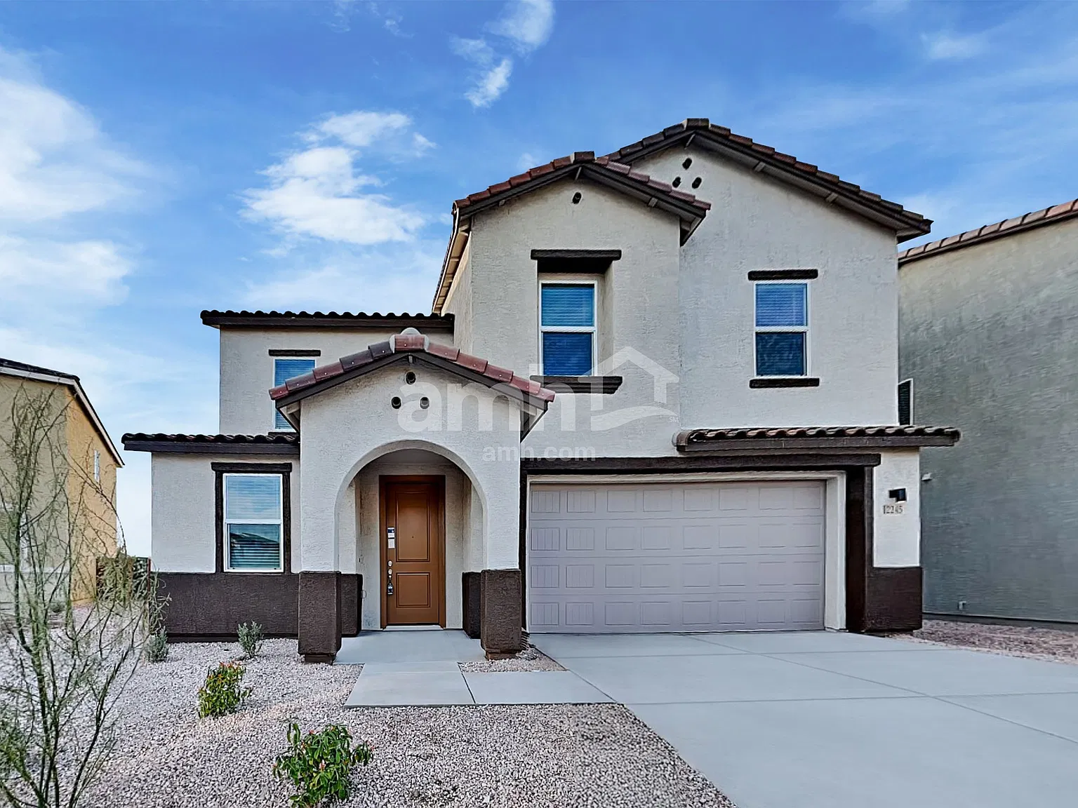 5 bed, 3.0 bath, 2485 sqft, $2,375 — Photo 1