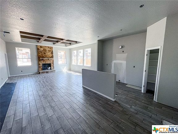 4th image of 807 Marlow Dr