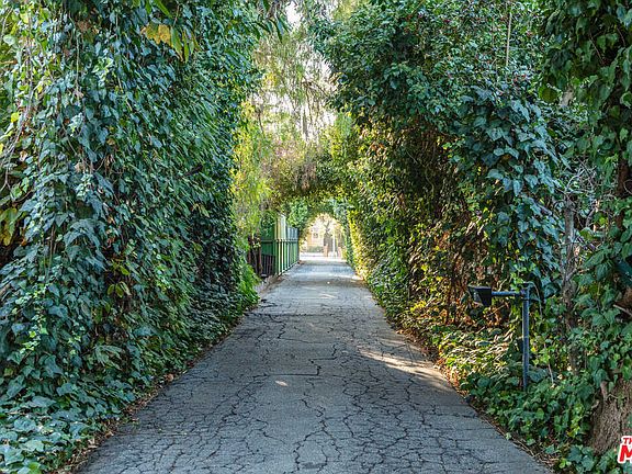 2nd image of 3738 Laurel Canyon Blvd
