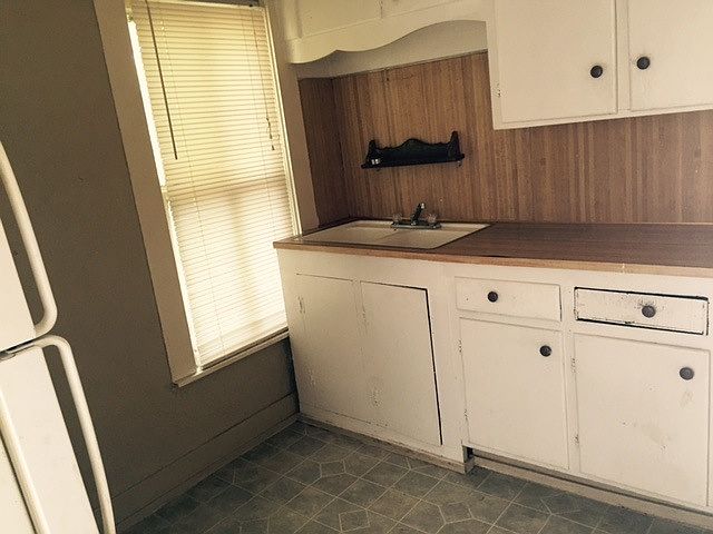 2nd image of 1909 7th St APT 2