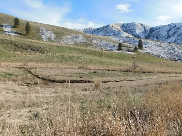 8013 Nahahum Canyon Road, Cashmere, WA 98815