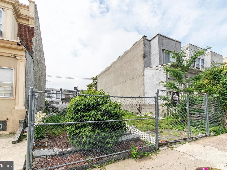 2nd image of 160 W Wyoming Ave