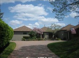 30 Winchester Dr, West Hartford, CT 06117