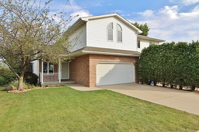 1470 Mollie Dr photo 1