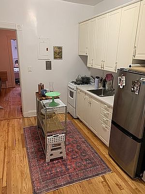 5th image of 208 E 87th St APT 2W
