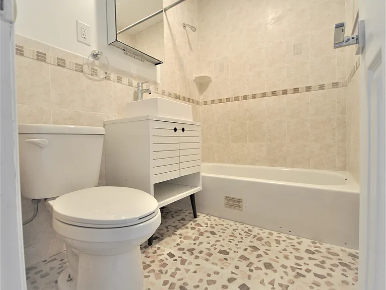 1559 Dean St #3 — Photo 7
