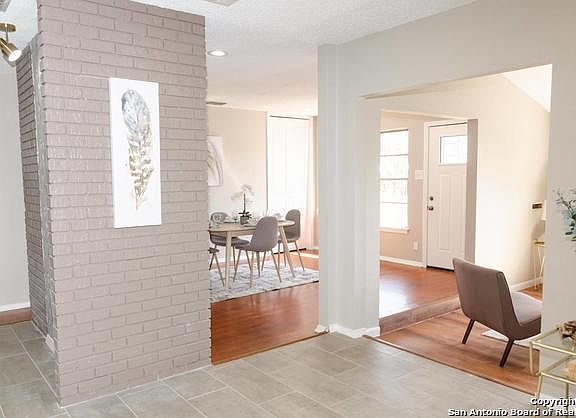 5th image of 227 Schmeltzer Ln