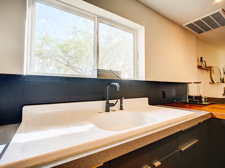 3805 N 9th St — Photo 14