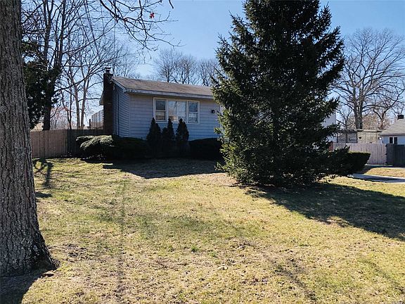 3rd image of 38 Oakmont Ave