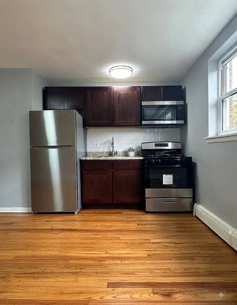 1 bed, 725 sqft, $1,775 — Photo 3