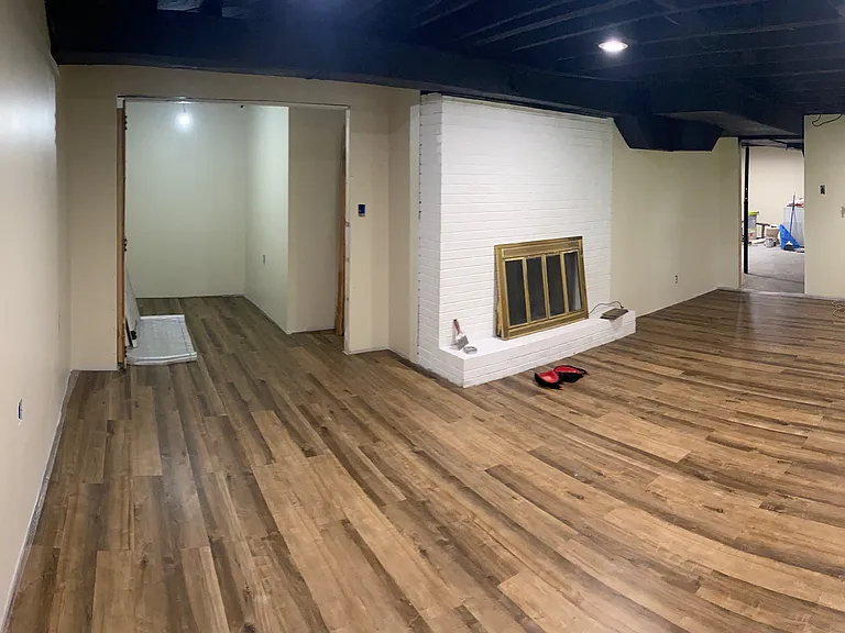 690 Gordon Dr — Photo 7