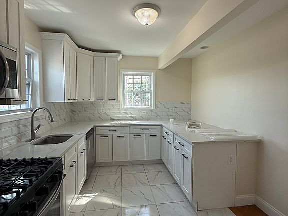 5th image of 197-10 Foothill Ave Floor 1
