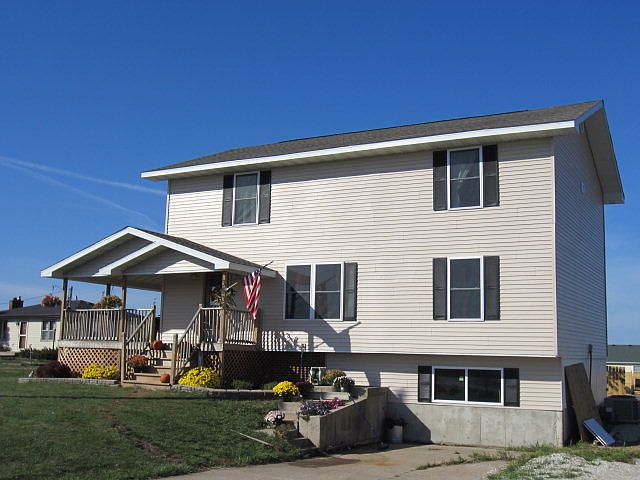 1st image of 3605 N Lincoln St