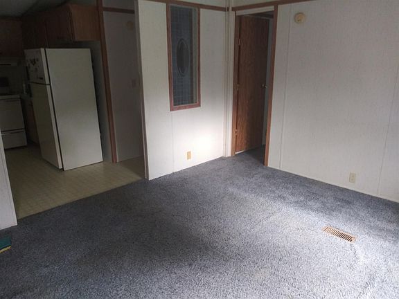 3rd image of 1018 Jane Cir