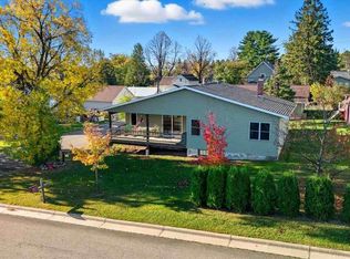 203 Nevada Ave W, Gilbert, MN 55741