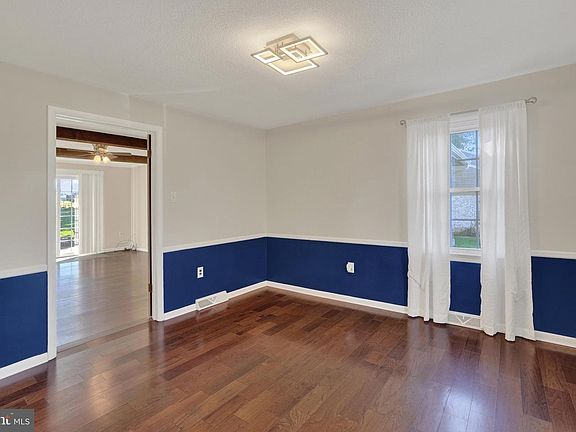 4th image of 1841 Radnor Rd