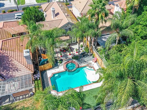 3rd image of 5566 El Palomino Dr