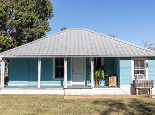 418 W Austin St, Bellville, TX 77418