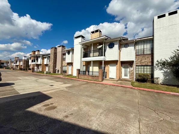 1620 Wellington Pl APT 1102, Beaumont, TX 77706