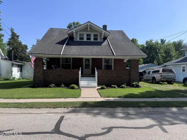 114 E Cherry St, Liberty Center, OH 43532