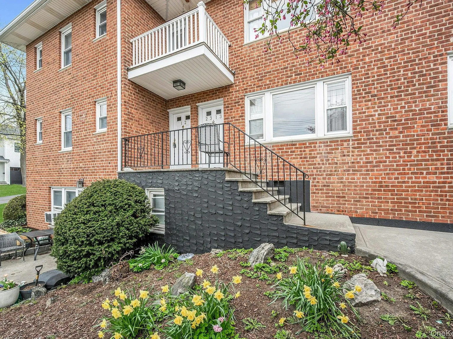 2 bed, 1.5 bath, 1100 sqft, $4,600 — Photo 3
