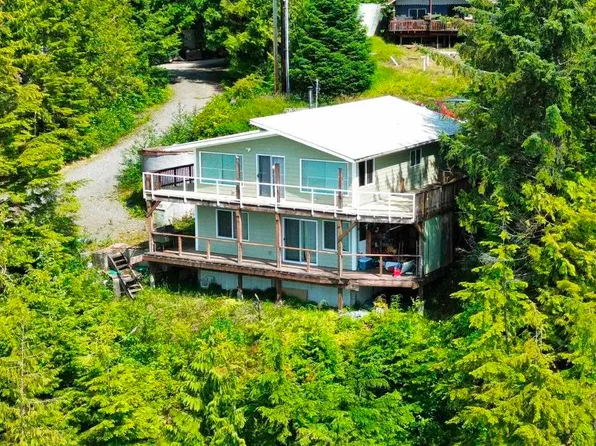 10939 Klawock Ln, Ketchikan, AK 99901