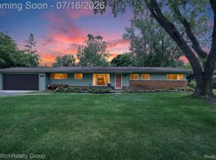 32710 Briarcrest Knls, Farmington Hills, MI 48334