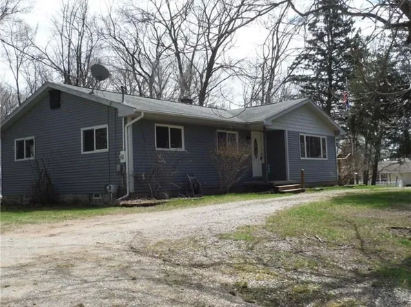 445 Kennard St, Lake Orion, MI 48362