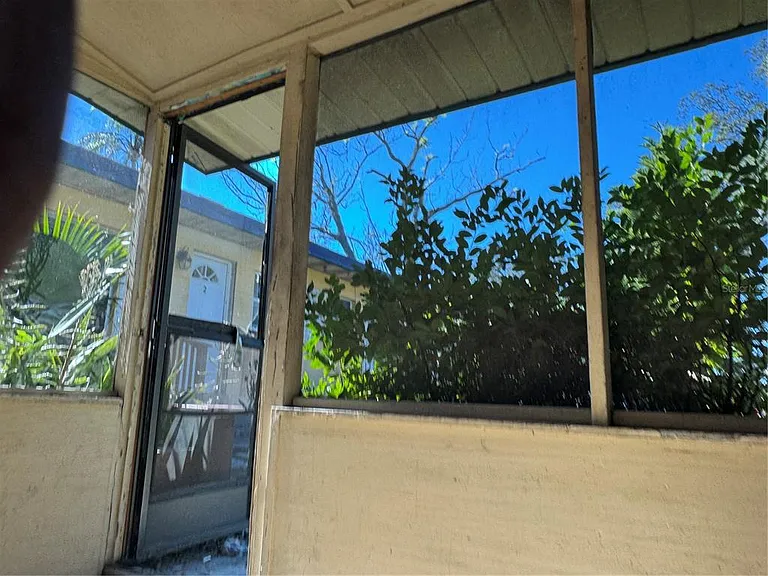 2065 N Betty Ln — Photo 3