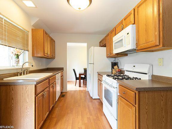 4th image of 119 Creekside Dr