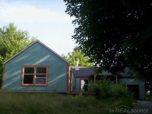 8355 N Territorial Rd, Dexter, MI 48130