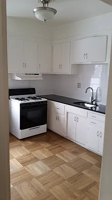 Rented by Carroll Group Residential Inc | media 3