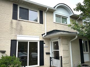 8565 Hampshire Dr, Sterling Heights, MI 48313