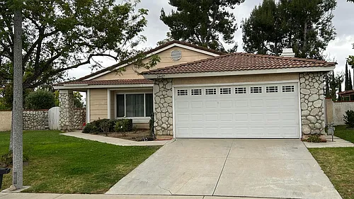 24427 Goldpoint Pl Photo 1