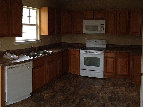 2nd image of 1120 W Pine St #B