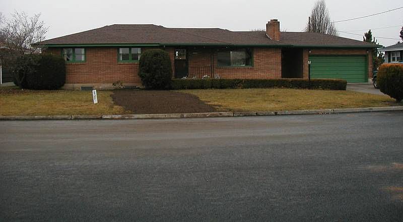 9604 E. Nora