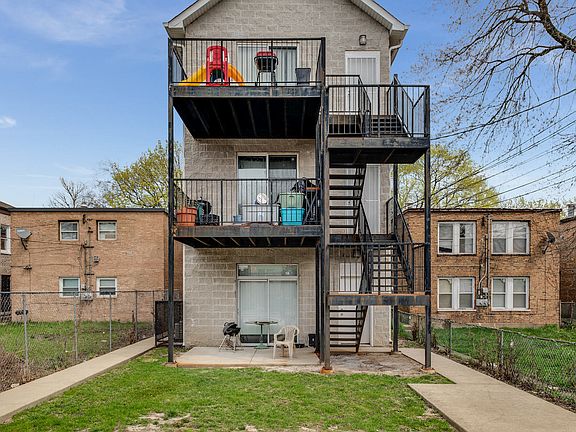 3rd image of 8036 S Kingston Ave