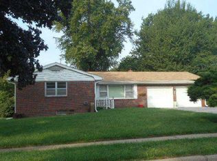 7414 Idledale Ln, Omaha, NE 68112