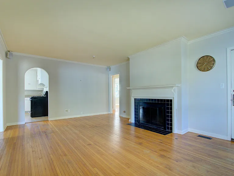 2239 S Louisville Ave — Photo 5
