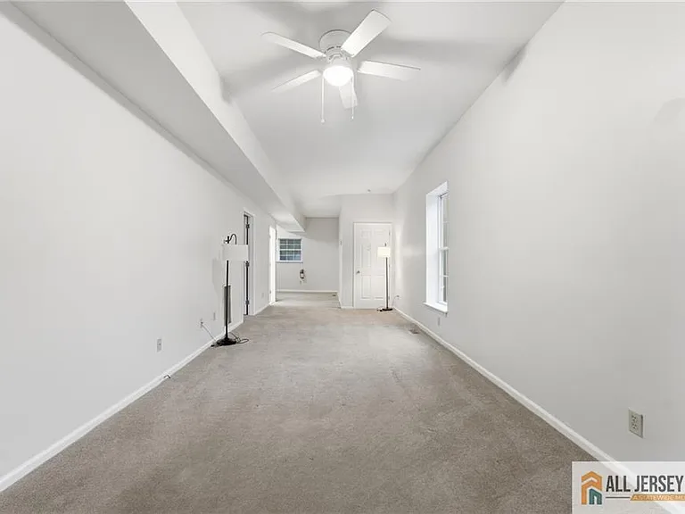 42 Main St #1 — Photo 11