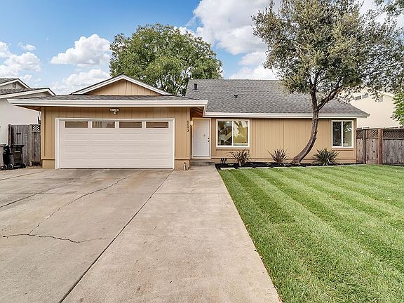 2nd image of 6093 Larchmont Dr