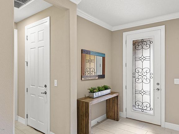 3rd image of 40 Eagle Crest Ln