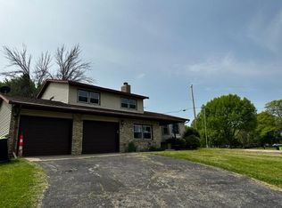 125 Mohawk Dr, Beaver Dam, WI 53916