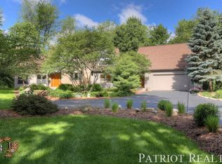 9755 N Division Ave NW, Sparta, MI 49345