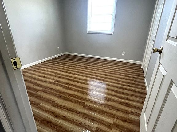 5th image of 102-116 N Manhattan Ave #114