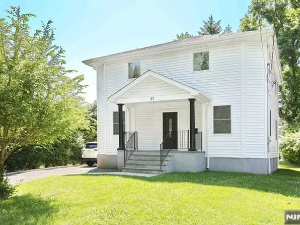 27 West St, Closter, NJ 07624